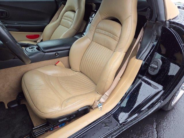 2004 Chevrolet Corvette Base