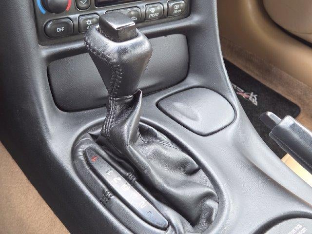 2004 Chevrolet Corvette Base