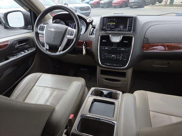 2015 Chrysler Town & Country Touring