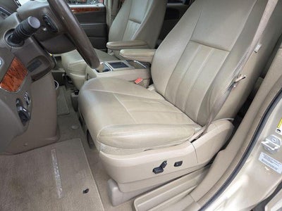 2015 Chrysler Town & Country Touring