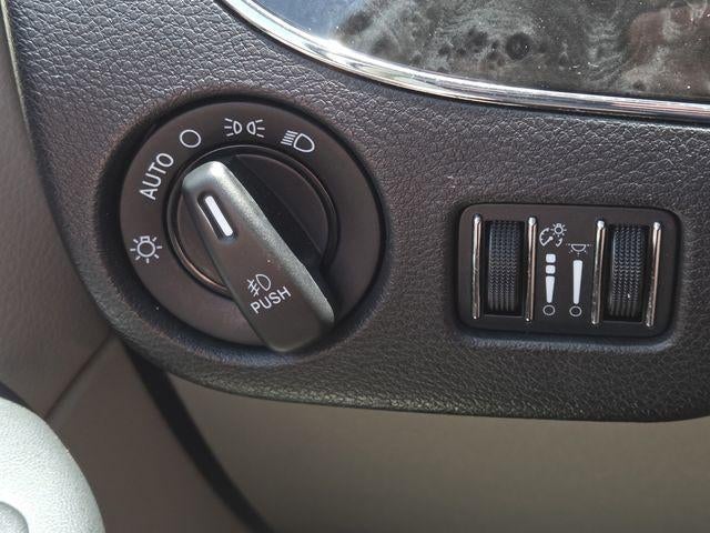 2015 Chrysler Town & Country Touring-L