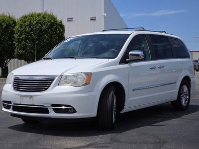 2015 Chrysler Town & Country Touring-L