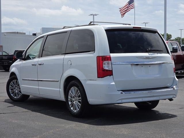 2015 Chrysler Town & Country Touring-L