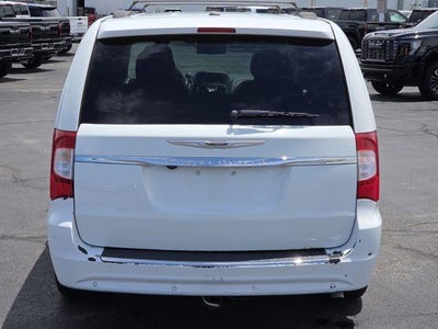 2015 Chrysler Town & Country Touring-L