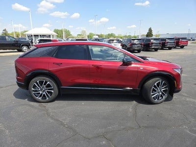2025 Cadillac OPTIQ Sport 2