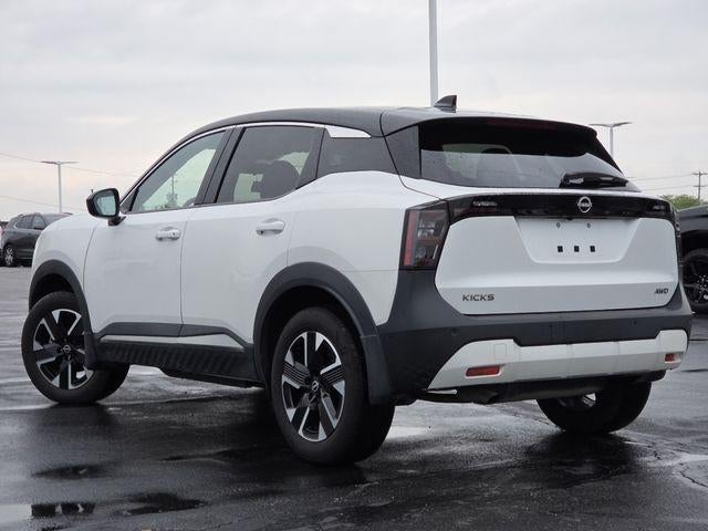 2025 Nissan Kicks SV