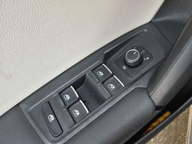 2019 Volkswagen Tiguan 2.0T SE