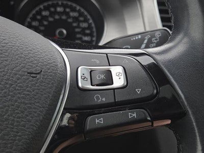 2017 Volkswagen Golf Wolfsburg