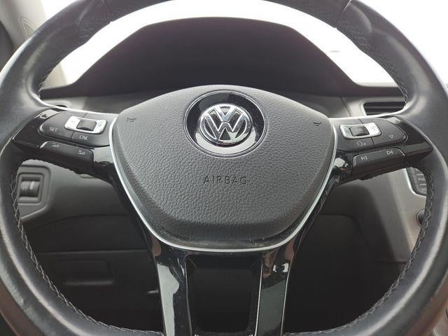 2017 Volkswagen Golf Wolfsburg