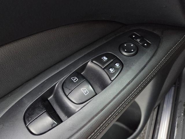 2018 Nissan Pathfinder SL