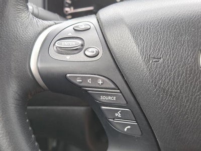 2018 Nissan Pathfinder SL