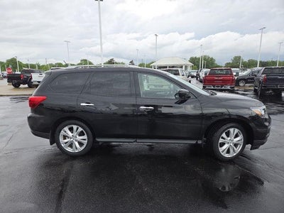 2018 Nissan Pathfinder SL