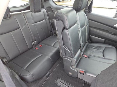 2018 Nissan Pathfinder SL