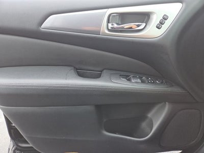 2018 Nissan Pathfinder SL