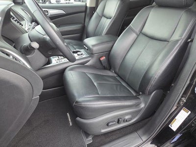 2018 Nissan Pathfinder SL