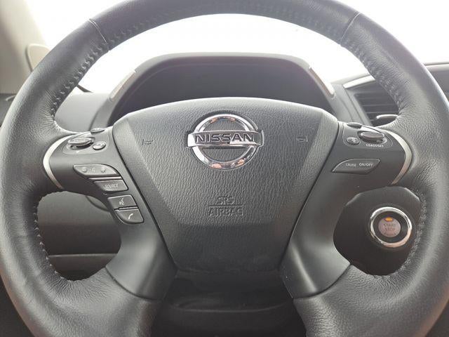 2018 Nissan Pathfinder SL
