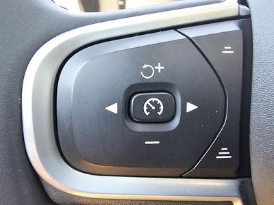 2022 Volvo S60 B5 Momentum