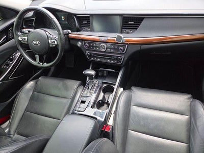 2018 Kia Cadenza Technology