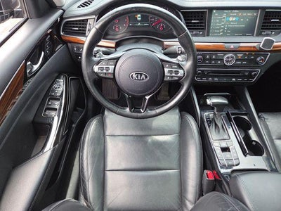2018 Kia Cadenza Technology