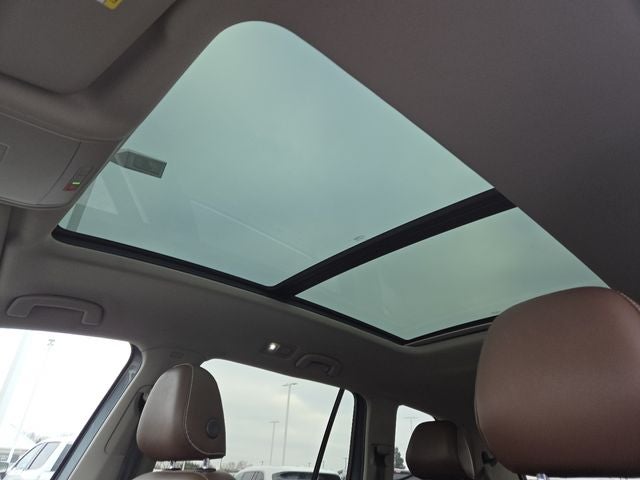 2021 Volkswagen Atlas 3.6L V6 SE w/Technology 4MOTION *Ltd Avail*