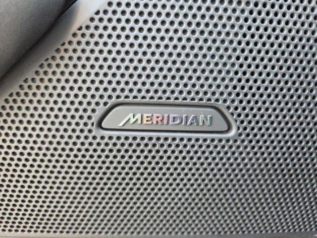 2025 Land Rover Range Rover Velar P250 Dynamic SE