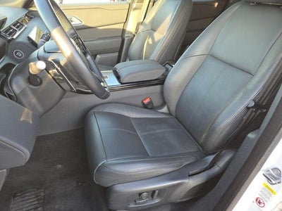 2025 Land Rover Range Rover Velar P250 Dynamic SE