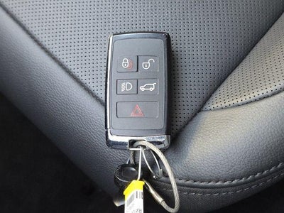 2025 Land Rover Range Rover Velar P250 Dynamic SE